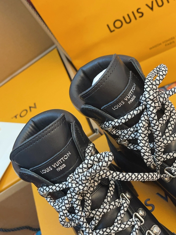 ルイヴィトン靴角部分ディテール